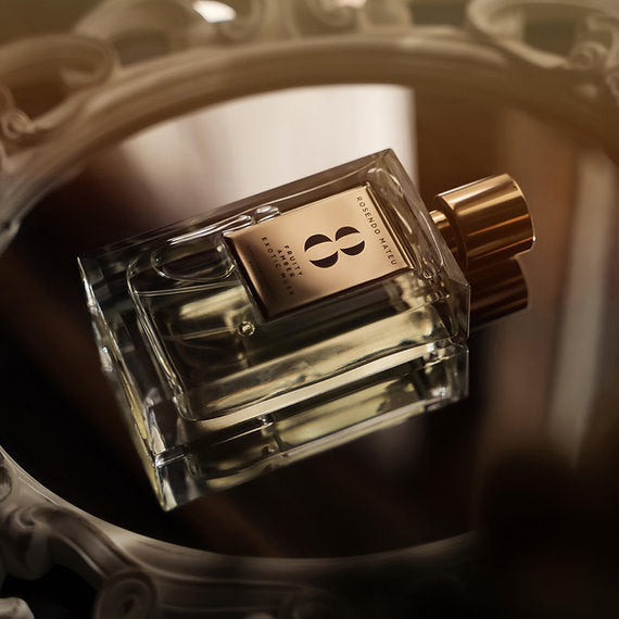 Rosendo Mateu No. 8 Fruity - Amber - Exotic Musk