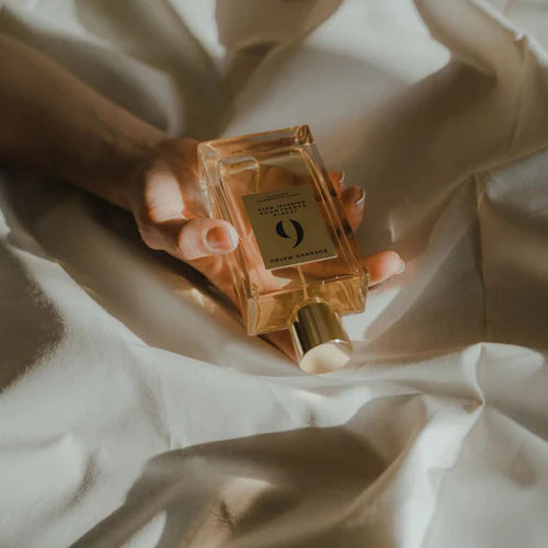 عطر روزيندو ماتوي رقم 6 ياسمين وخشب الصندل والمسك الشرقي